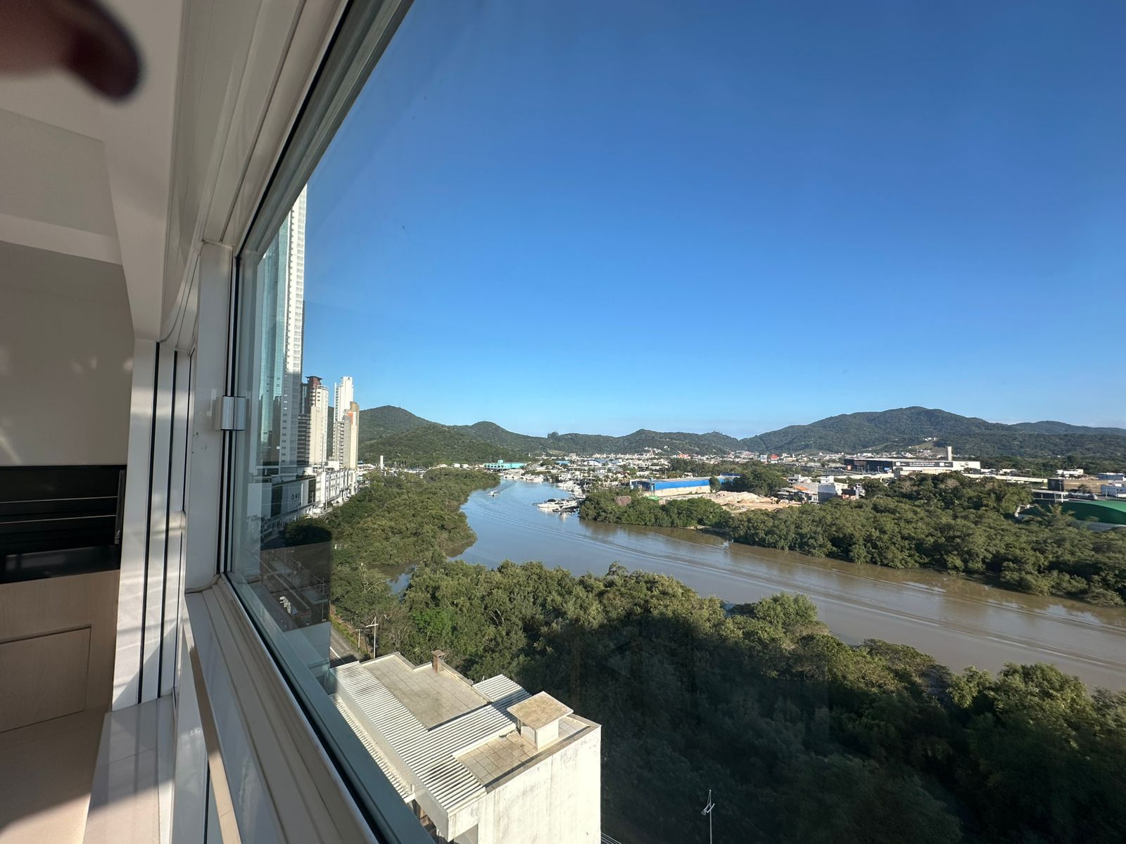 Prédio frente mar | barra sul | alto padrão, foto 2 de 14