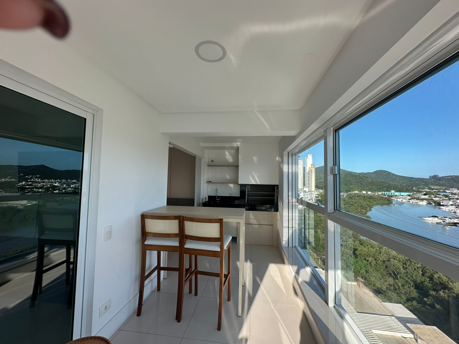 Prédio frente mar | barra sul | alto padrão, foto 4 de 14